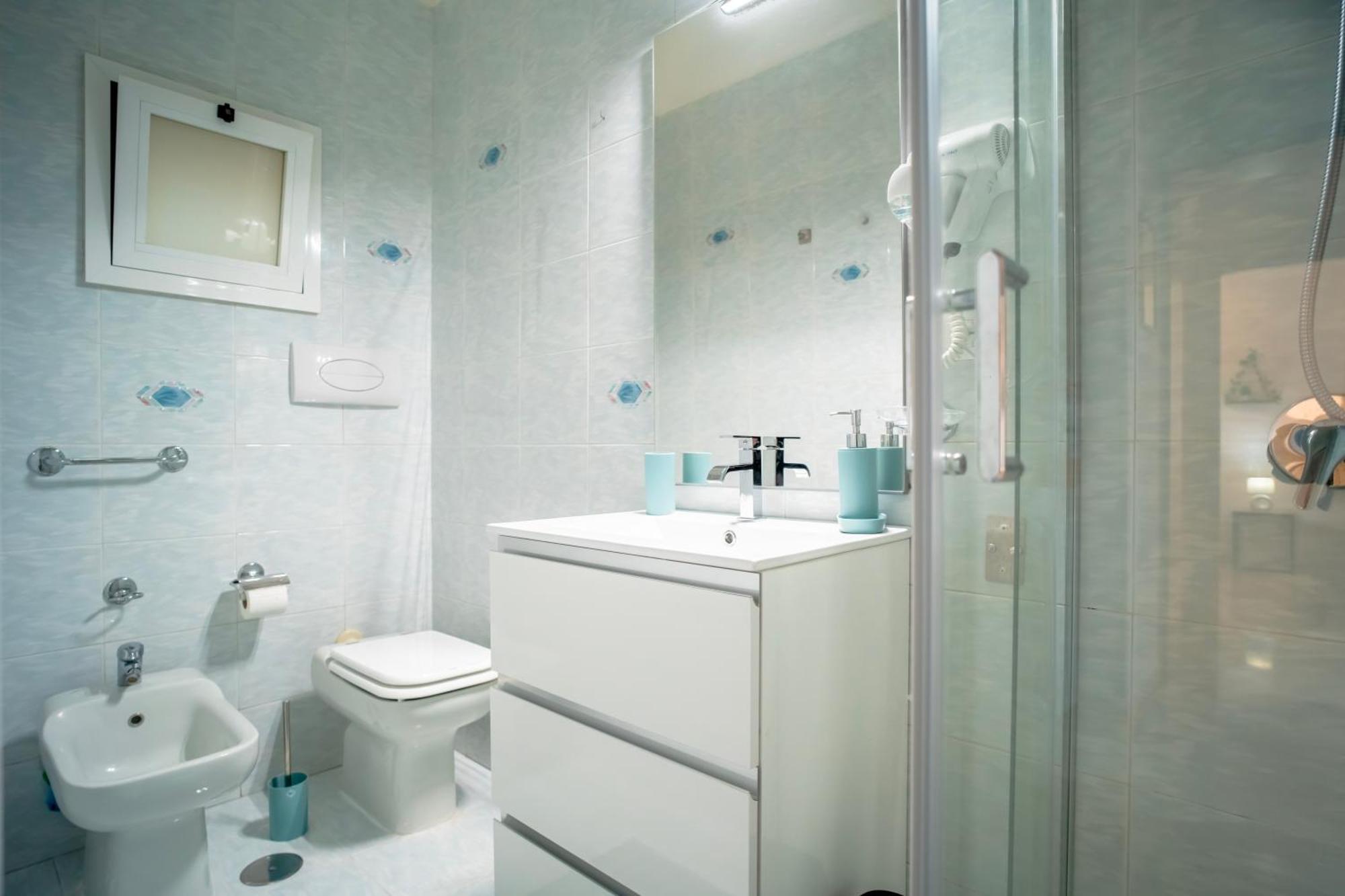 Dimora Dante 310 Apartment Бари Екстериор снимка