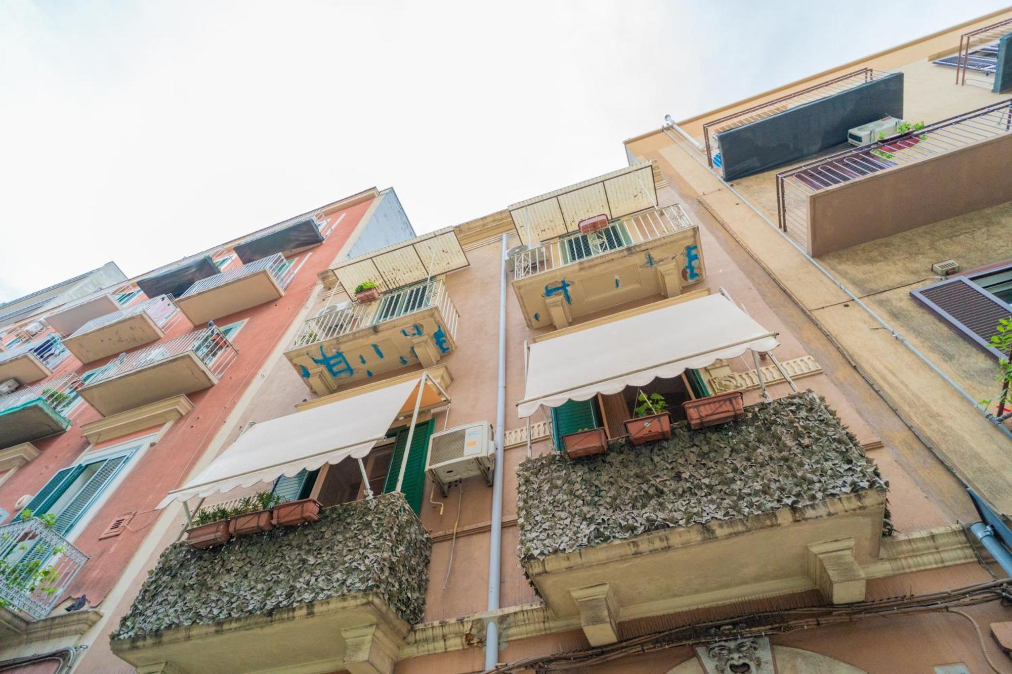 Dimora Dante 310 Apartment Бари Екстериор снимка